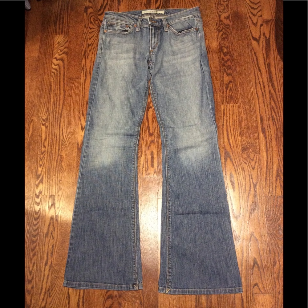LIKE NEW Joe’s Jeans Mayfield Low Rise Flare Jeans